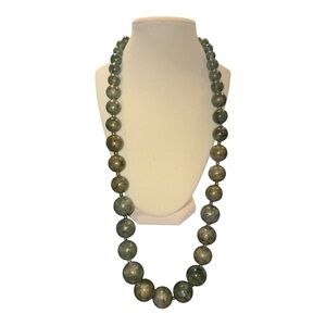 VIntage Graduated Green Beaded Statement Necklace with Polished Finish J24